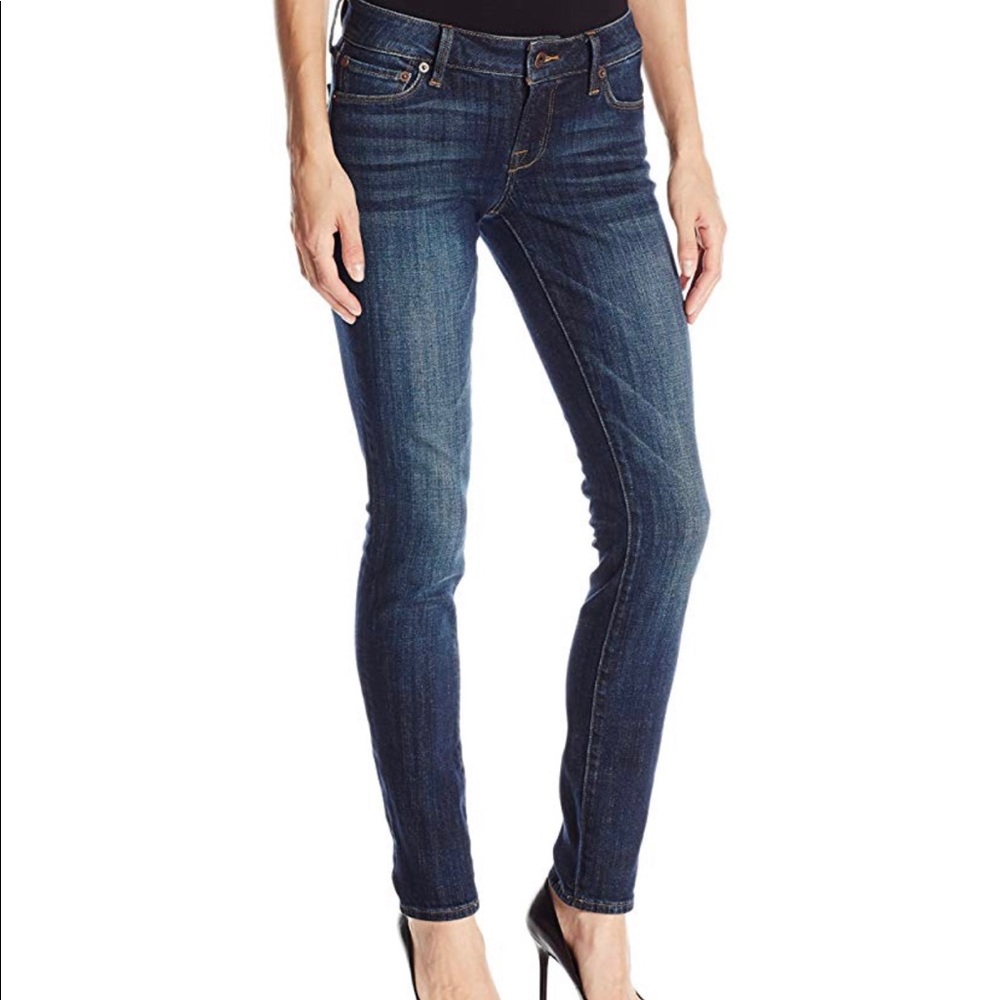 Lucky’s Dark Wash